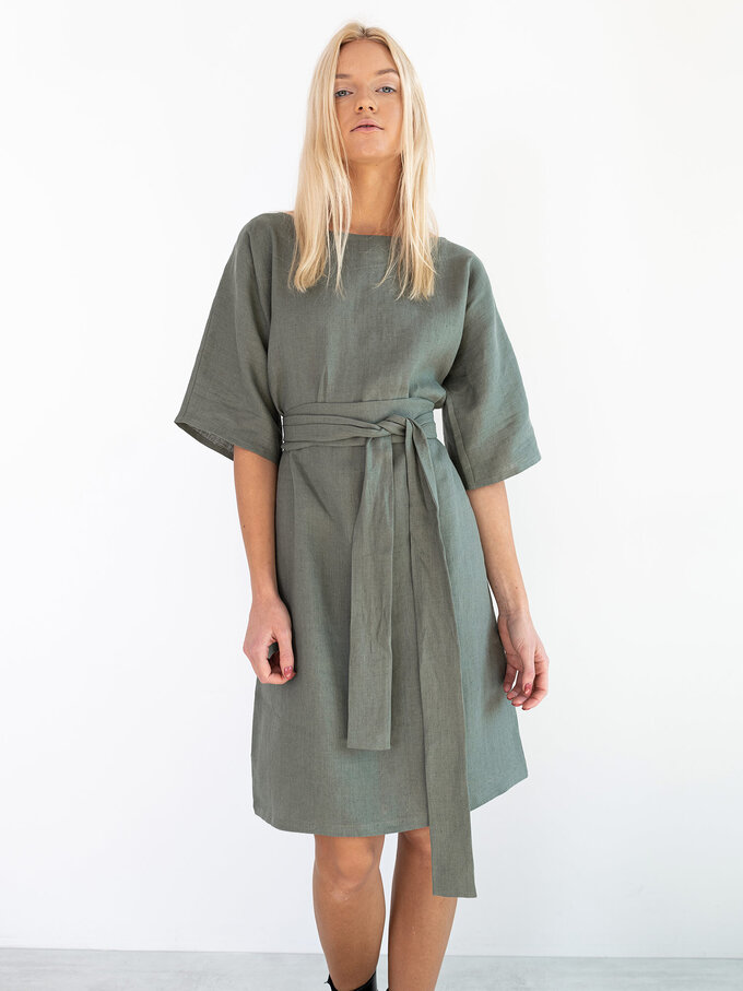 Bild 4 von ISABEL Leinenkleid in Sage green, you can also choose other colors above von Love and Confuse