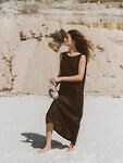 Bild 2 von KEIRA Maxikleid aus Leinen in Black, you can also choose other colors above von Love and Confuse