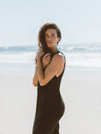 Bild 3 von KEIRA Maxikleid aus Leinen in Black, you can also choose other colors above von Love and Confuse
