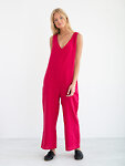 Bild 2 von MADELINE Ärmelloser Leinen Jumpsuit in Vivid raspberry, you can also choose other colors above von Love and Confuse