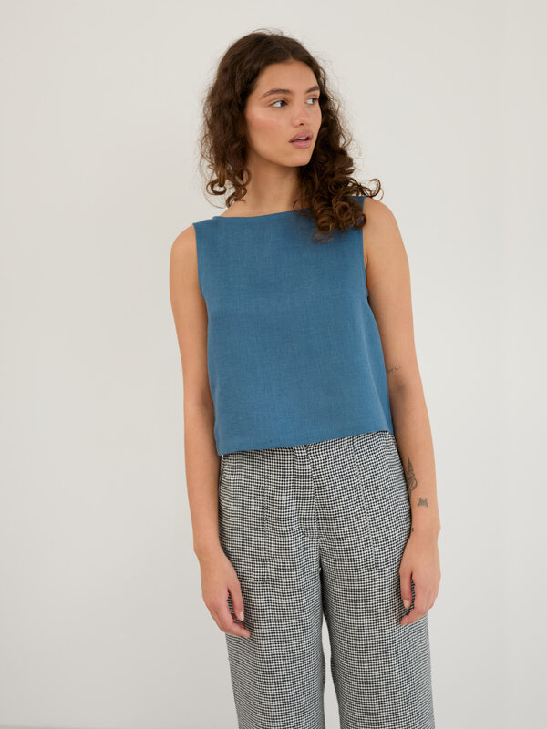 Image 1 of Linen Cropped Tank Top in Blue Sea SONATE from Love and Confuse | Handmade Linen Clothing for Women