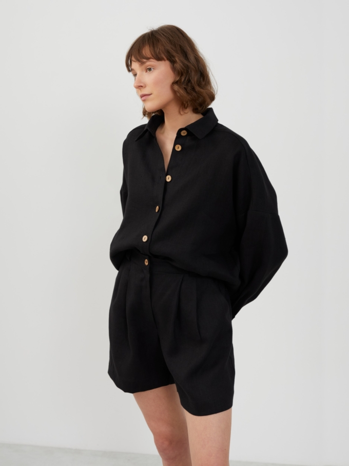 Image 4 of SAIGE Tailored Linen Shorts in Black from Love and Confuse